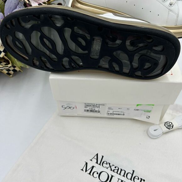 Men’s Alexander McQueen chunky oversized, leather metallic sneakers size 42 - Picture 8 of 8